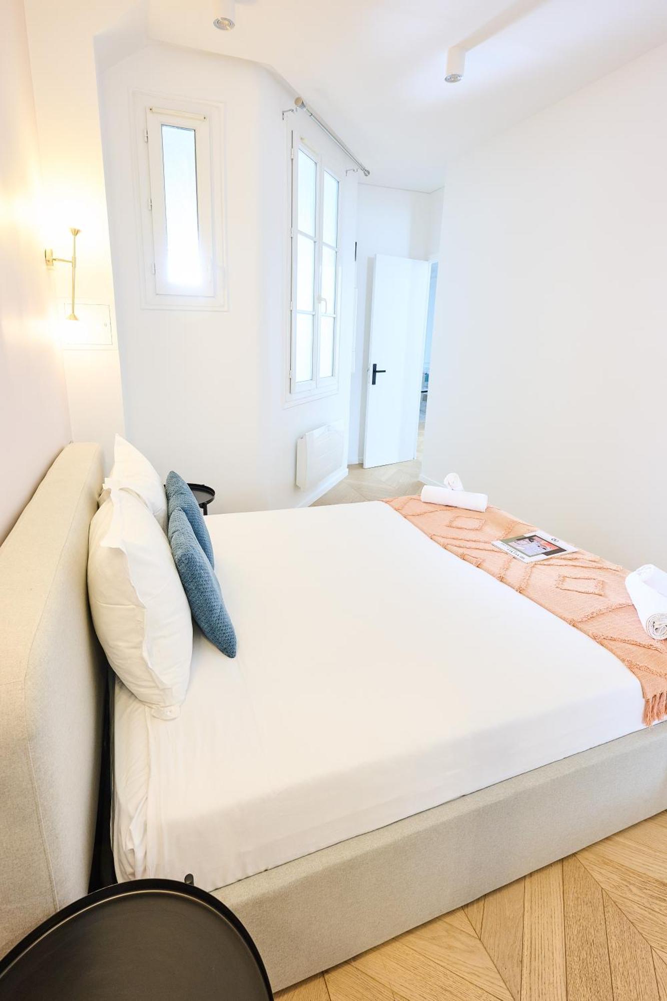Champs Elysees!Montaigne, New Luxurious 6Pers Flat Paris Exterior photo