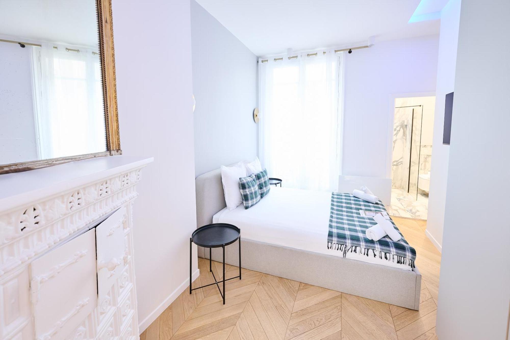 Champs Elysees!Montaigne, New Luxurious 6Pers Flat Paris Exterior photo